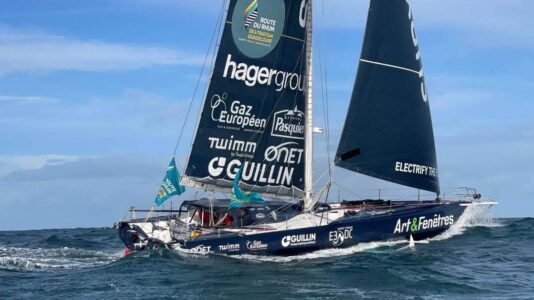 Trans-Atlantic racer in raft signals with flares after yacht fire