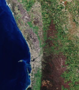 Australian fishermen rescued after flare fired